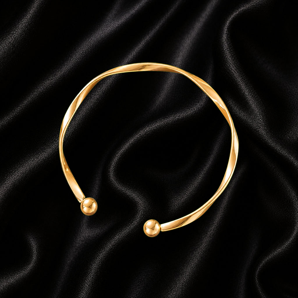 The Twisted Kada